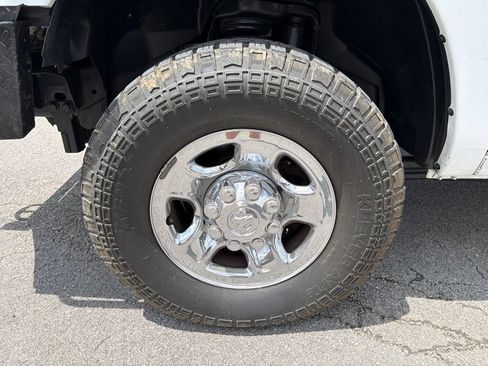 Used 2018 RAM 2500 Tradesman w/ Chrome Appearance Group AWD/4WD image 12