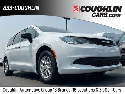 New 2025 Chrysler Voyager LX