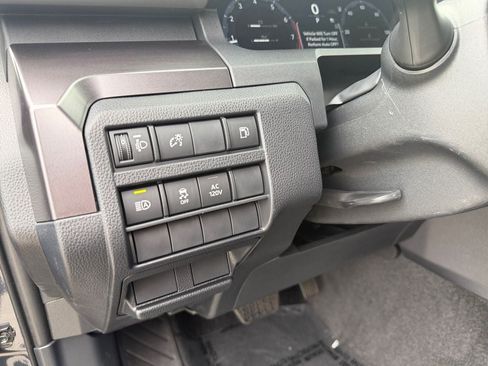 Used 2025 Toyota 4Runner TRD Off-Road AWD/4WD image 19