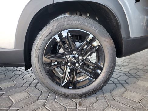 New 2026 Chevrolet Trax ACTIV w/ Sunroof Package image 8