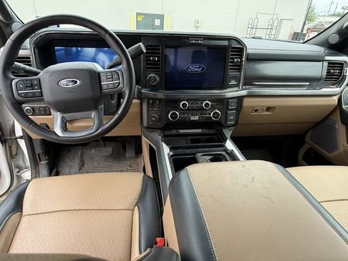 Used 2025 Ford F250 Lariat w/ Lariat Ultimate Package AWD/4WD image 12