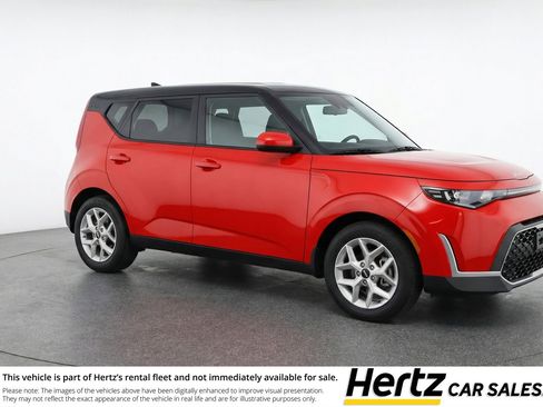Used 2025 Kia Soul LX w/ LX Technology Package image 1