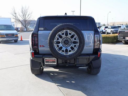 Used 2024 GMC Hummer EV 3X w/ LPO, Illumination Package image 5