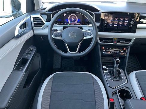 New 2025 Volkswagen Taos SE image 24