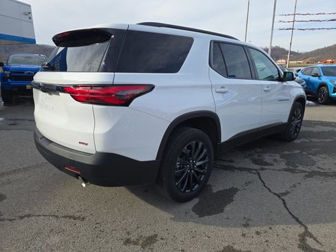 Used 2023 Chevrolet Traverse RS w/ LPO, Floor Liner Package image 4