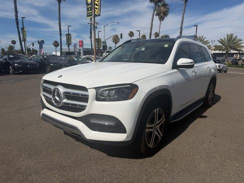 Used 2020 Mercedes-Benz GLS 450 4MATIC image 3