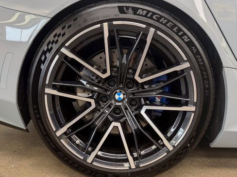 Used 2026 BMW M5 Touring image 16