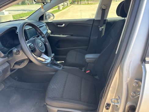 Used 2019 Kia Rio S FWD image 10