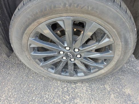 Certified 2023 Chevrolet Traverse RS w/ LPO, Floor Liner Package image 7