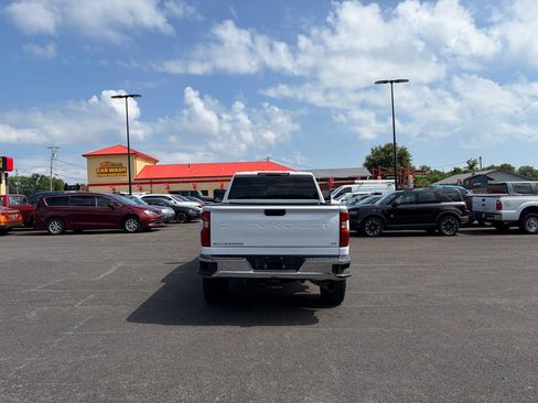 Used 2020 Chevrolet Silverado 2500 LT w/ Z71 Off-Road Package AWD/4WD image 4