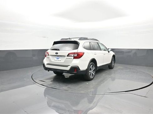 Used 2018 Subaru Outback 2.5i Premium image 7