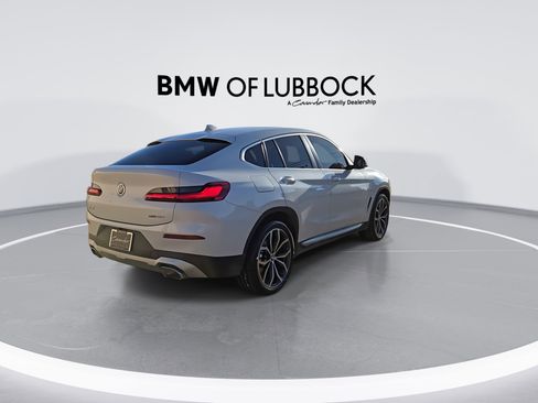 Certified 2023 BMW X4 xDrive30i w/ Premium Package image 8