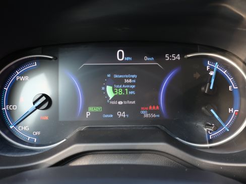 Used 2025 Toyota RAV4 LE AWD/4WD image 27