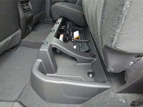 New 2026 GMC Canyon Elevation w/ Convenience Package image 33