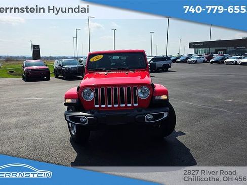 Used 2021 Jeep Wrangler Unlimited Sahara w/ Uconnect 4C Nav & Sound Group image 2