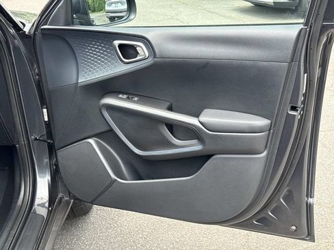 Used 2023 Kia Soul EX FWD image 8