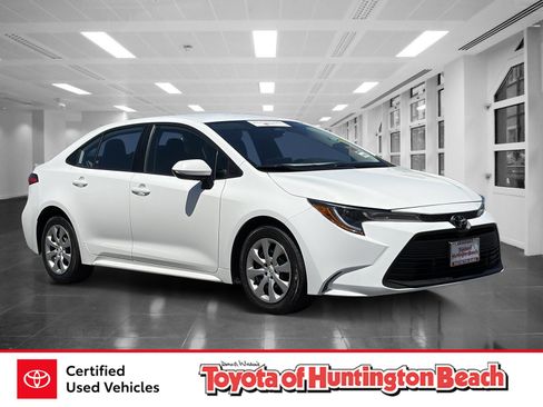 Certified 2024 Toyota Corolla LE FWD image 1