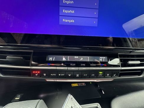 New 2026 Toyota Sienna Platinum image 19