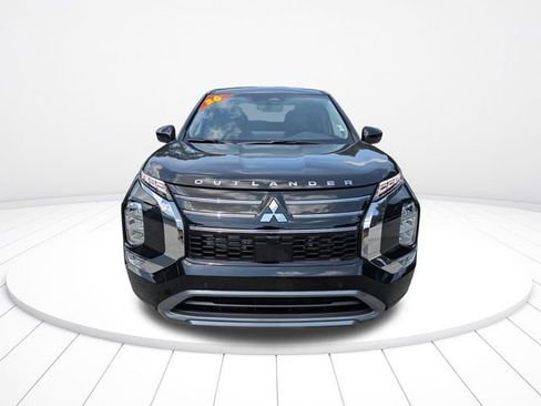 New 2026 Mitsubishi Outlander SE FWD image 9