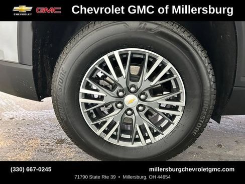 Used 2025 Chevrolet Traverse LT FWD image 15