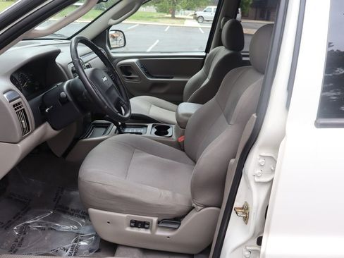 Used 2002 Jeep Grand Cherokee Laredo AWD/4WD image 19