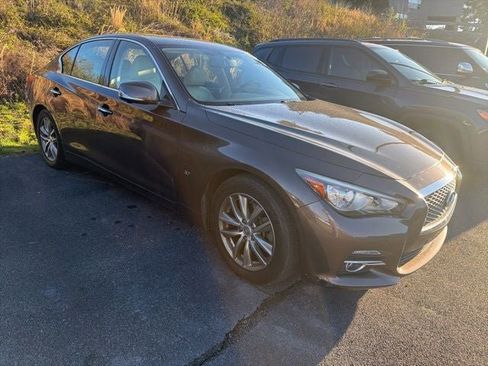 Used 2014 INFINITI Q50 Premium w/ Deluxe Touring Package image 13