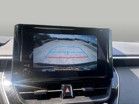 Used 2025 Toyota Corolla LE FWD image 26