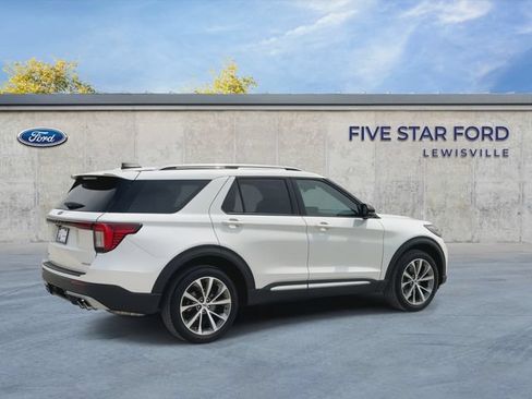 Certified 2025 Ford Explorer Platinum AWD/4WD image 8