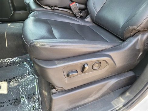 Used 2024 GMC Sierra 1500 SLT image 18