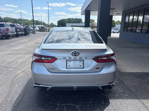 Used 2022 Toyota Camry SE FWD image 9
