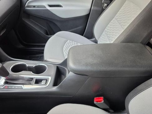 Used 2021 Chevrolet Equinox LT FWD image 22