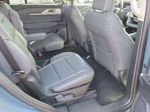 Used 2026 Ford Explorer Active w/ Active Comfort Package RWD image 18