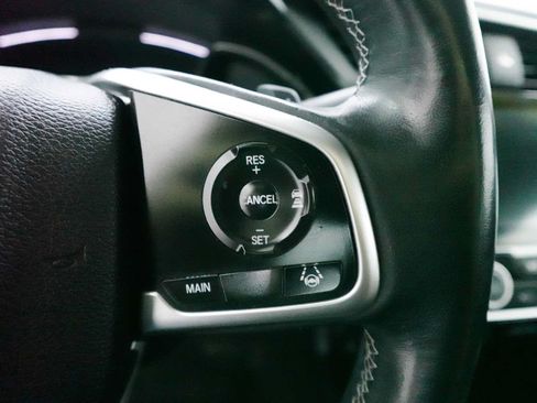 Used 2019 Honda Civic Touring image 18