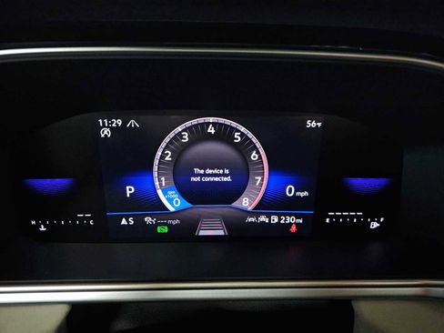 Used 2025 Volkswagen Taos SE w/ Panoramic Sunroof Package AWD/4WD image 25