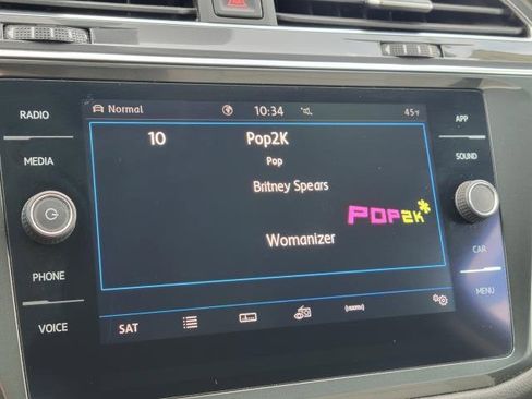 Used 2020 Volkswagen Tiguan SE image 27