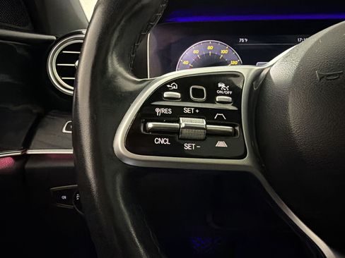Used 2019 Mercedes-Benz E 300 image 14