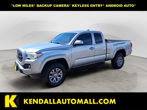 Used 2018 Toyota Tacoma SR5 w/ SR5 Appearance Package (SM) RWD image 1