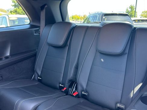 Used 2025 Mercedes-Benz GLS 450 4MATIC image 32