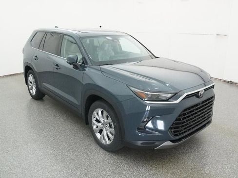 New 2026 Toyota Grand Highlander Limited image 13