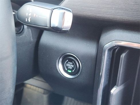 Used 2024 GMC Acadia Denali w/ Super Cruise Package image 22