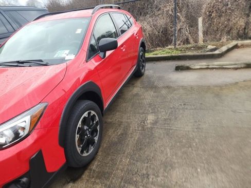 Used 2021 Subaru Crosstrek 2.0i image 5