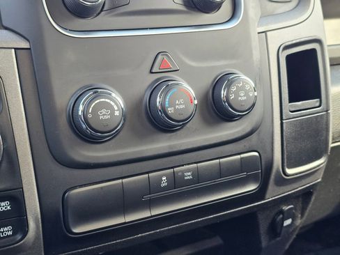 Used 2022 RAM 1500 Tradesman w/ Chrome Appearance Package image 28