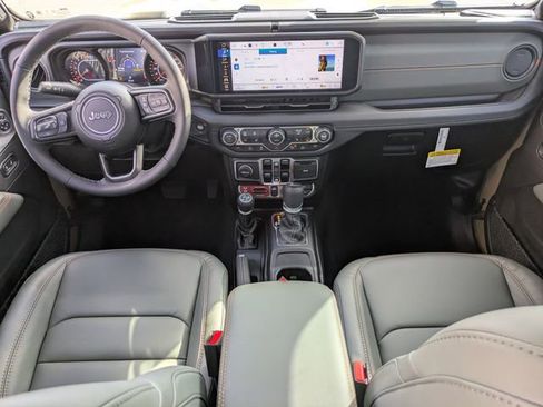 New 2026 Jeep Gladiator Mojave image 14