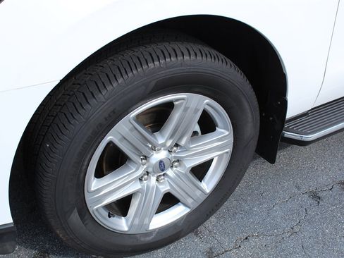 Used 2020 Ford Expedition XLT w/ Equipment Group 202A image 17