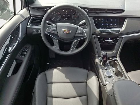 New 2026 Cadillac XT5 Premium Luxury image 6