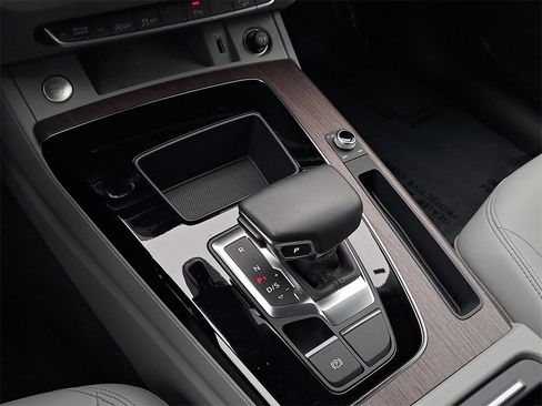 Certified 2022 Audi Q5 2.0T Premium image 15