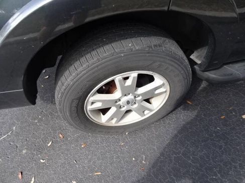 Used 2010 Ford Explorer XLT image 22