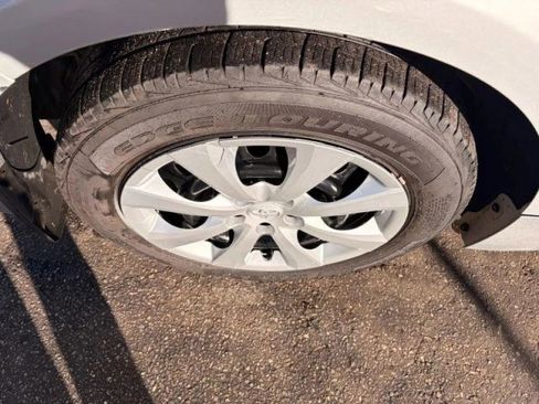 Used 2024 Toyota Corolla LE image 37