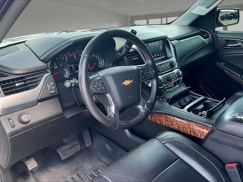 Used 2018 Chevrolet Tahoe Premier RWD image 12