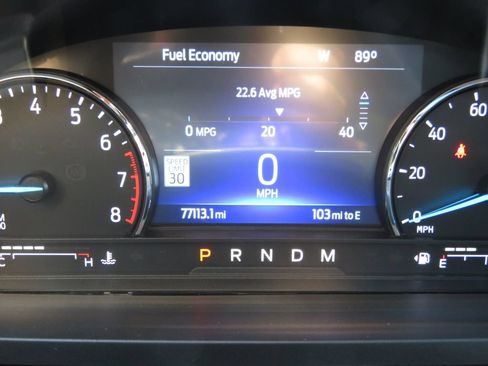 Used 2021 Ford Explorer XLT w/ Equipment Group 202A AWD/4WD image 23